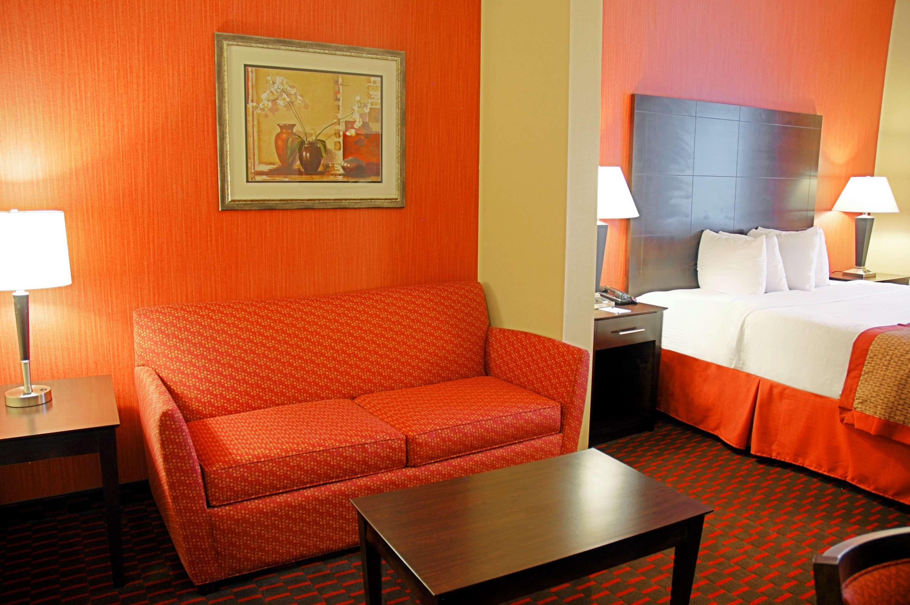 Best Western Plus Flowood Inn & Suites Bagian luar foto
