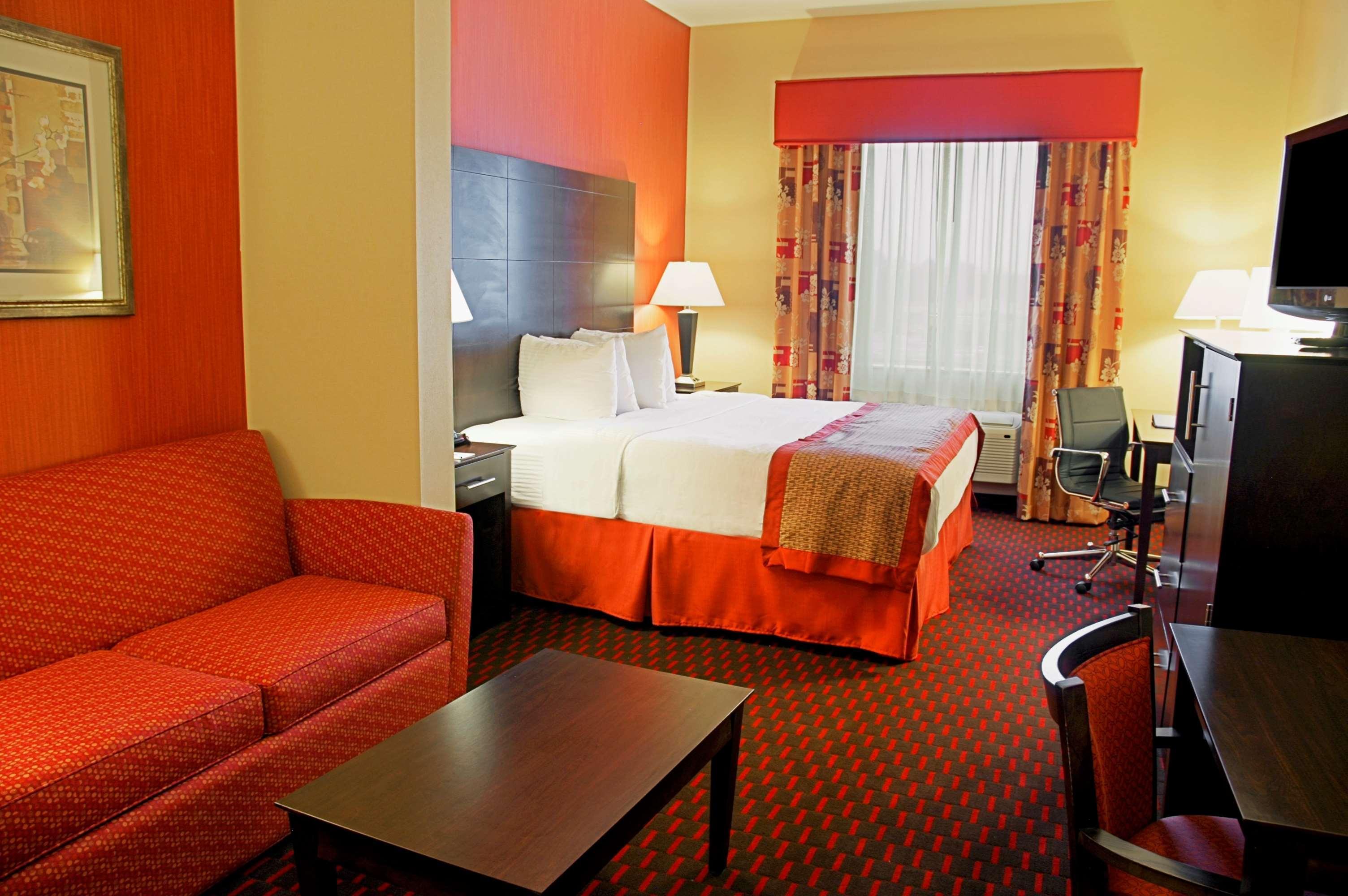 Best Western Plus Flowood Inn & Suites Bagian luar foto
