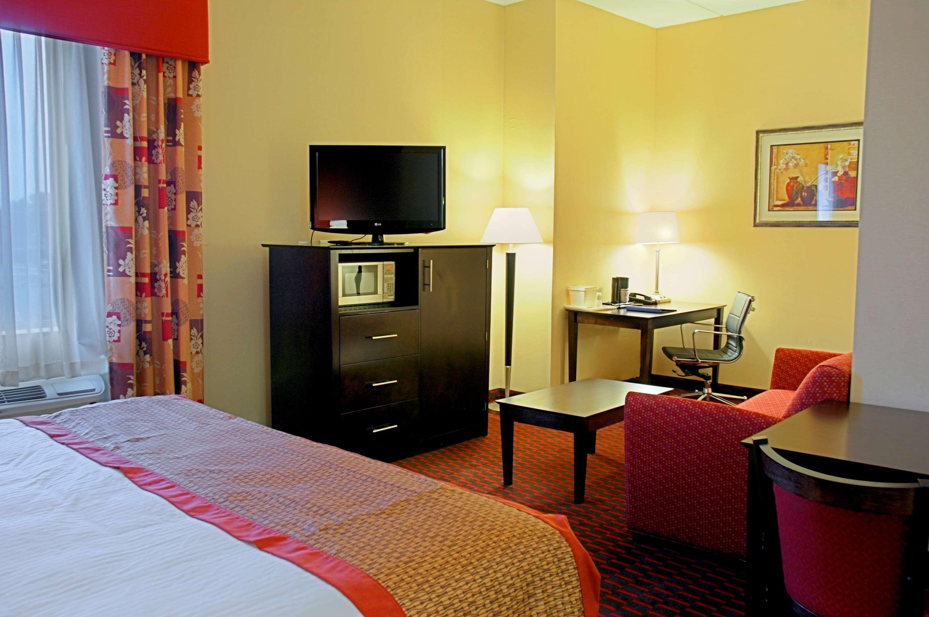 Best Western Plus Flowood Inn & Suites Bagian luar foto