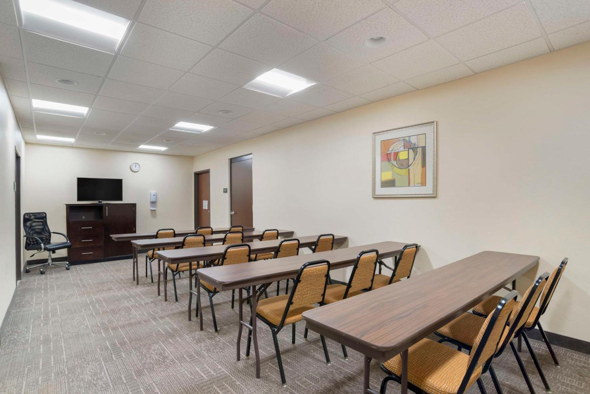 Best Western Plus Flowood Inn & Suites Bagian luar foto